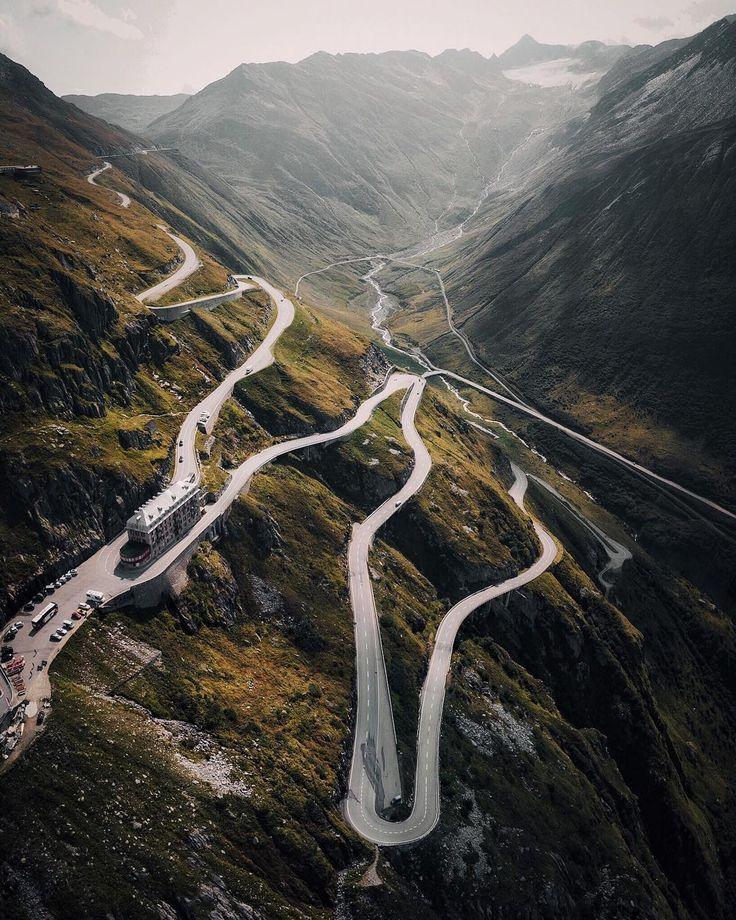 CURATED ROUTES